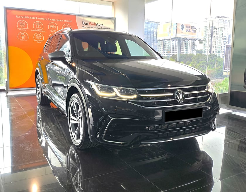 VW Tiguan Allspace R-Line IQ. DRIVE