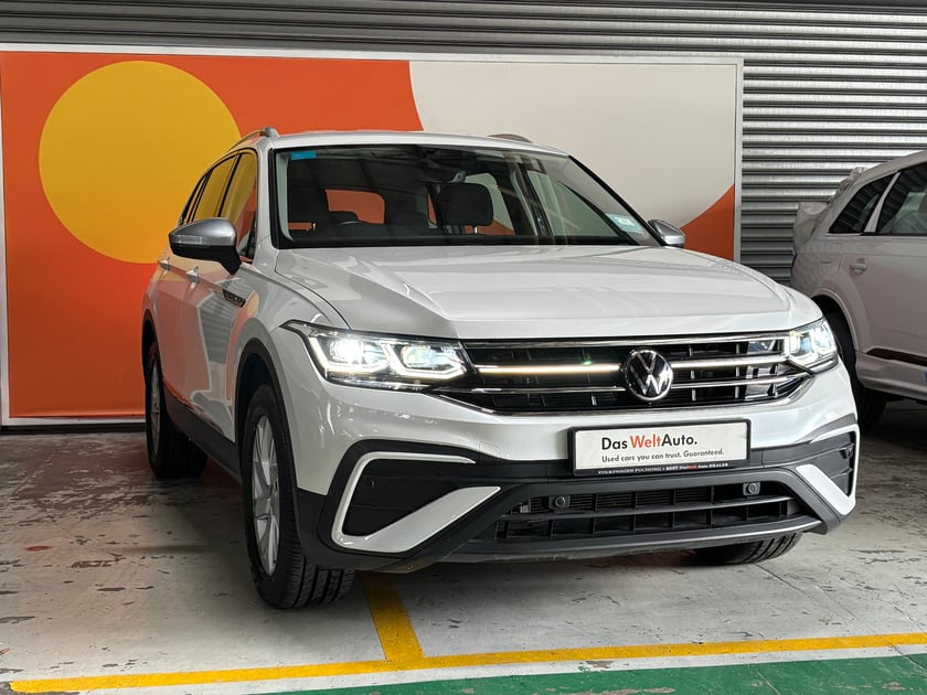 VW Tiguan Allspace Elegance IQ. DRIVE