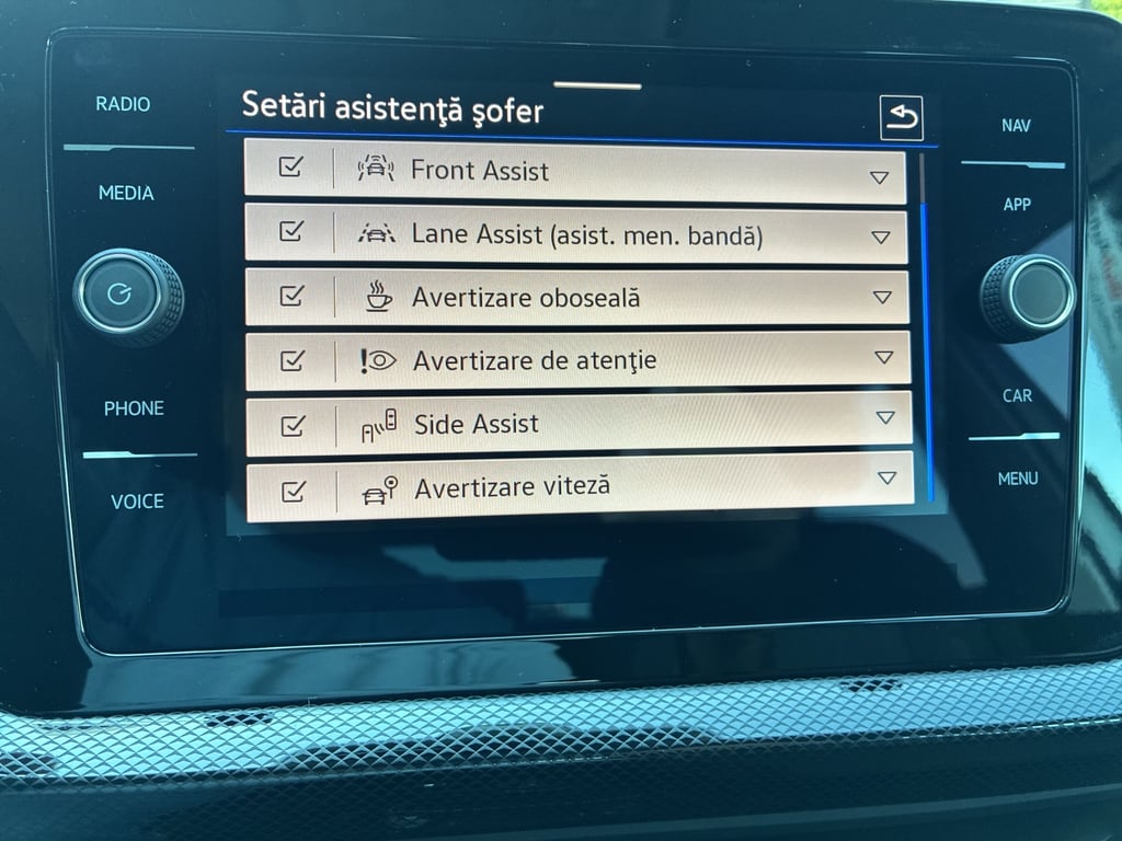 VOLKSWAGEN T-Cross 2026 — imagine 16