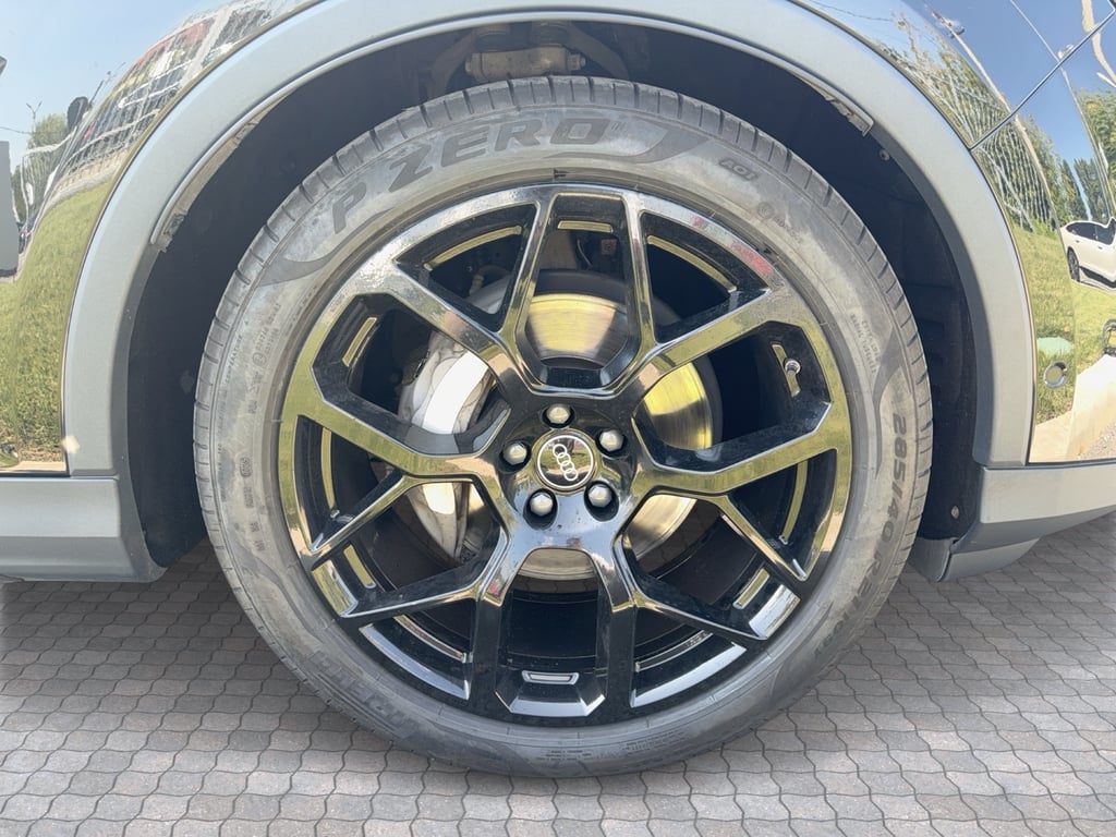 AUDI Q7 2025 — imagine 7