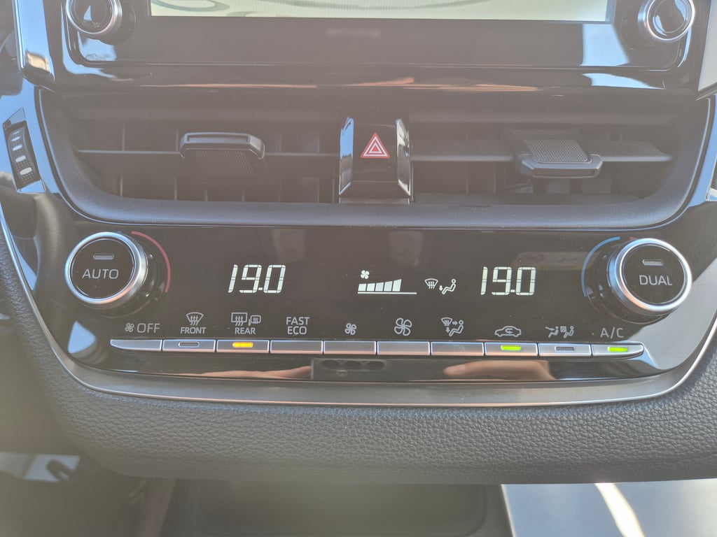 TOYOTA Corolla 2022 — imagine 20