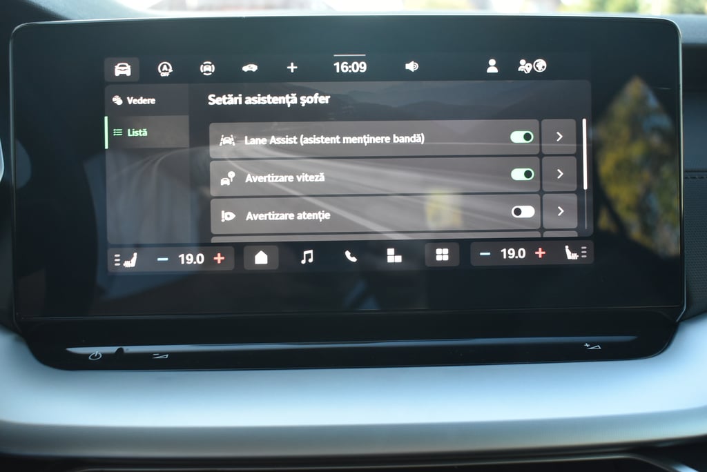 SKODA Octavia 2025 — imagine 8