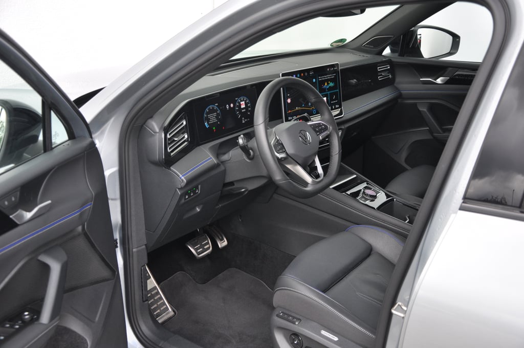 Volkswagen Tiguan 2024 benzină, 40.000 € — imagine 13