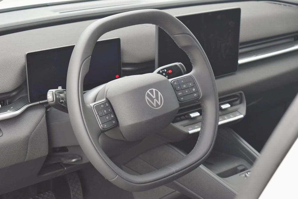VOLKSWAGEN ID.Polo 2026 — imagine 17