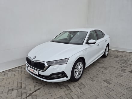 Škoda OCTAVIA Premium iV DSG