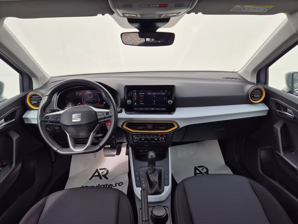 SEAT Arona 2024 — imagine 11
