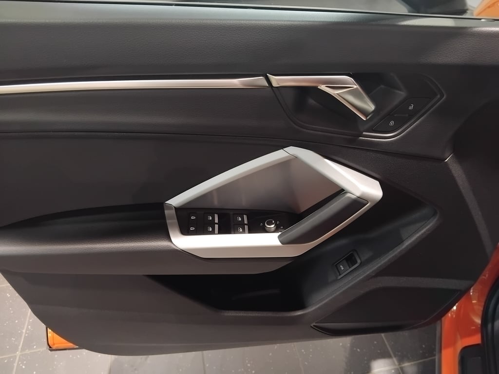 AUDI Q3 2023 — imagine 13