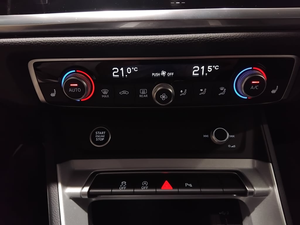 AUDI Q3 2023 — imagine 19