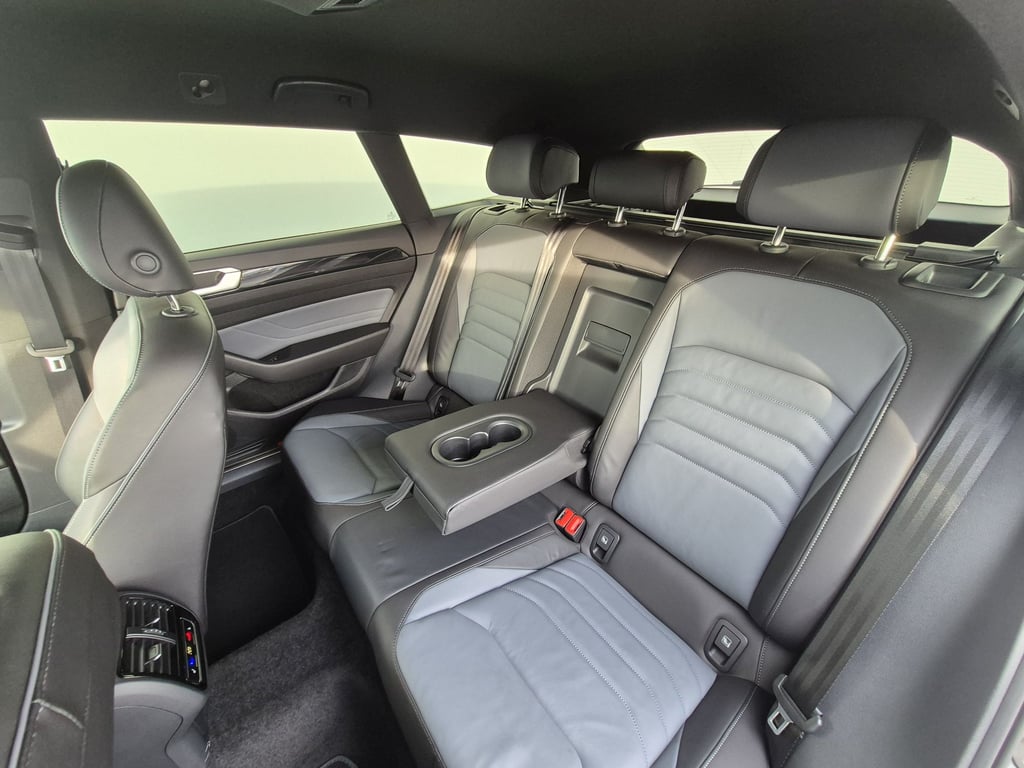 VOLKSWAGEN Arteon 2022 — imagine 12