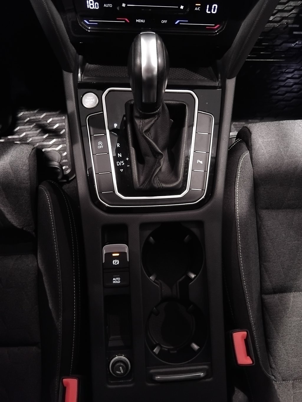 VOLKSWAGEN Passat Variant 2023 — imagine 17