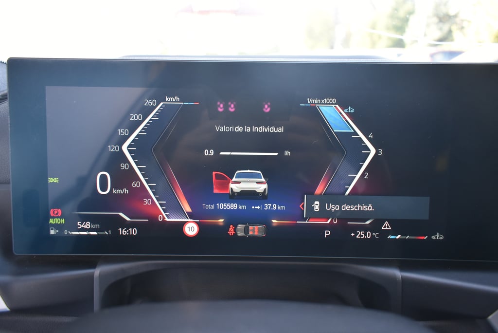 BMW Seria 3 2023 — imagine 15