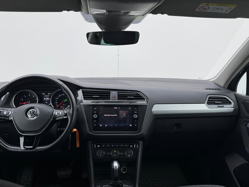 VOLKSWAGEN Tiguan 2019 — imagine 9