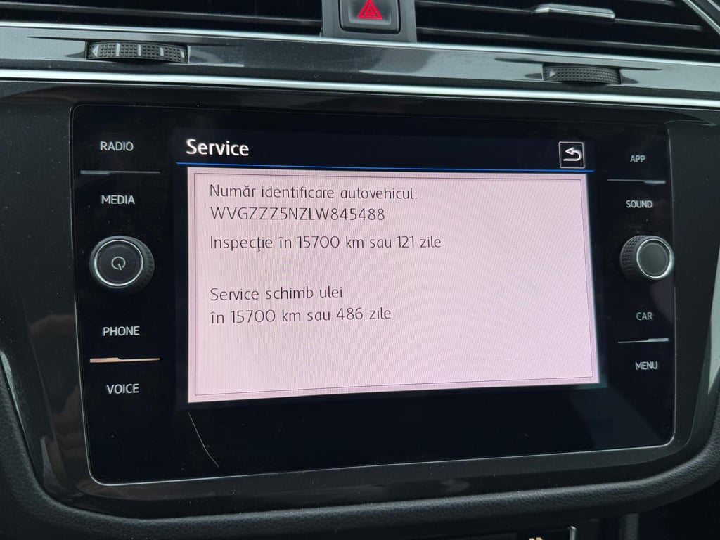 VOLKSWAGEN Tiguan 2019 — imagine 18