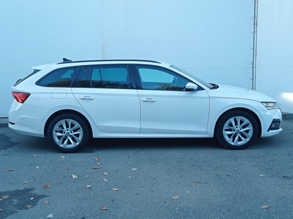 Škoda Octavia Combi 2022 diesel, 16.700 € — imagine 44