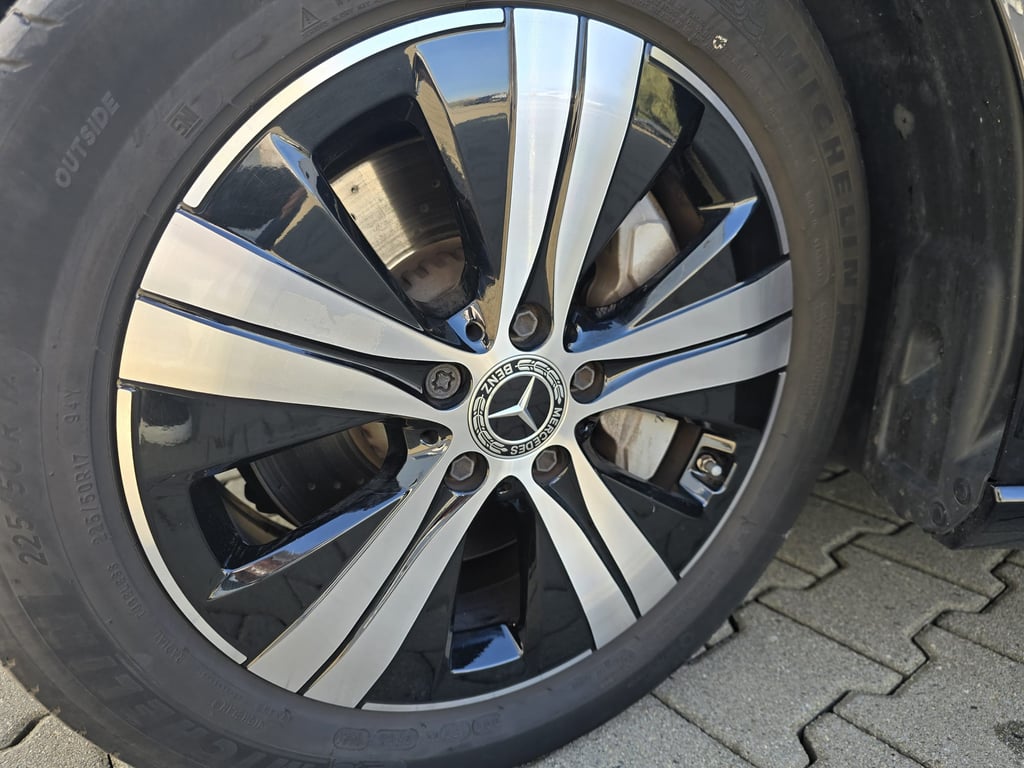 MERCEDES-BENZ C-Class 2023 — imagine 7