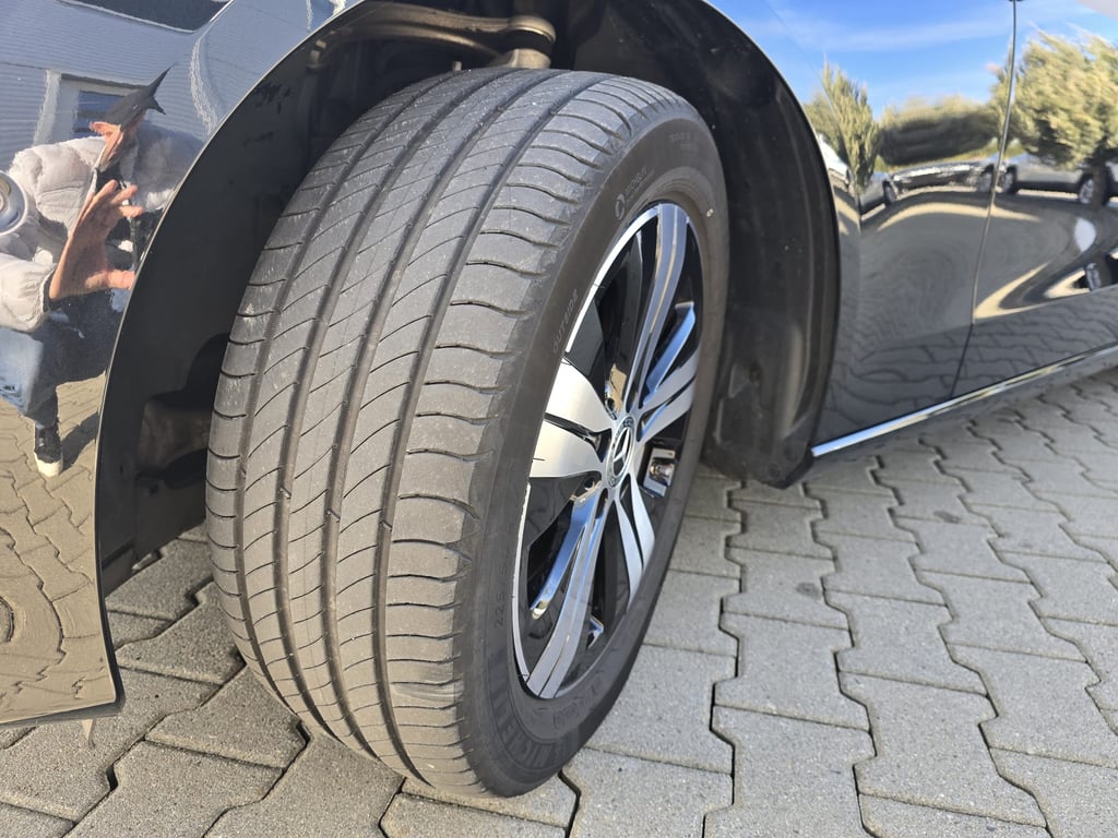 MERCEDES-BENZ C-Class 2023 — imagine 9