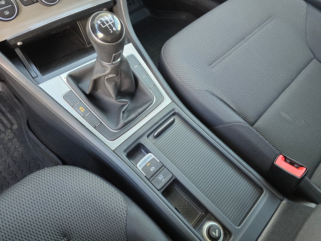 VOLKSWAGEN Golf 2014 — imagine 19