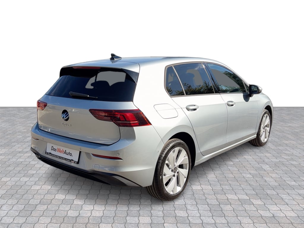 VOLKSWAGEN Golf 2026 — imagine 5