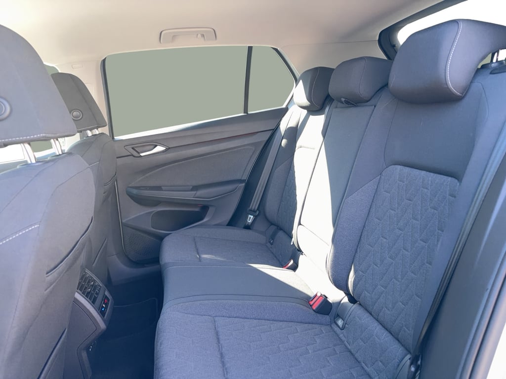 VOLKSWAGEN Golf 2026 — imagine 12