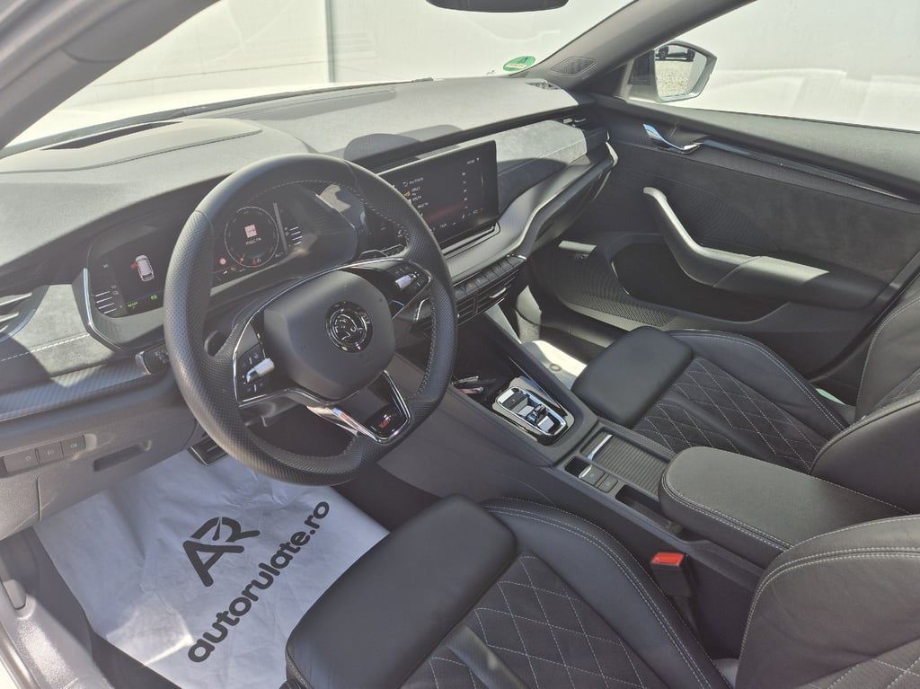 SKODA Octavia Combi 2021 — imagine 15