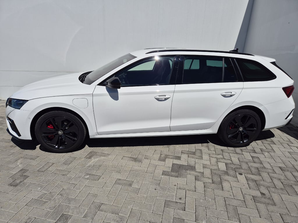 SKODA Octavia Combi 2021 — imagine 7