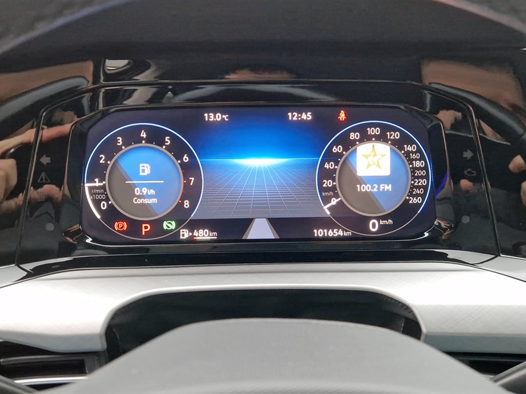 VOLKSWAGEN Golf 2023 — imagine 17