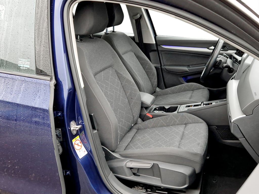 VOLKSWAGEN Golf 2023 — imagine 11