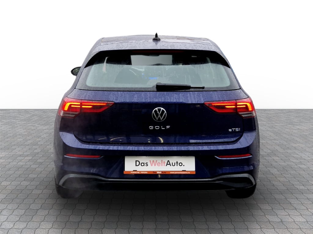 VOLKSWAGEN Golf 2023 — imagine 8