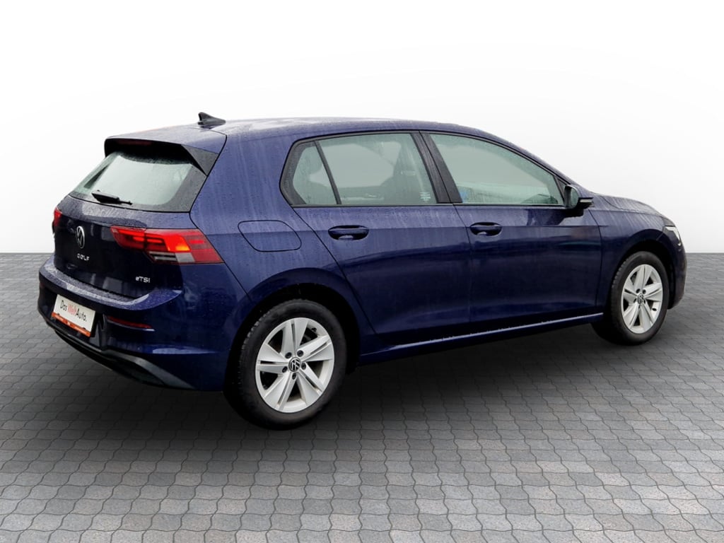 VOLKSWAGEN Golf 2023 — imagine 7