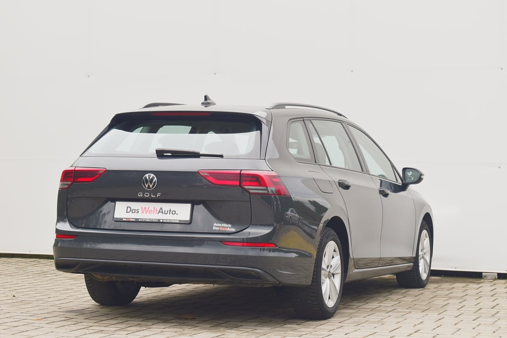VOLKSWAGEN Golf 2021 — imagine 5