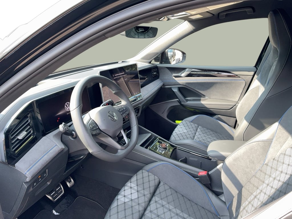 VOLKSWAGEN Tiguan 2026 — imagine 9
