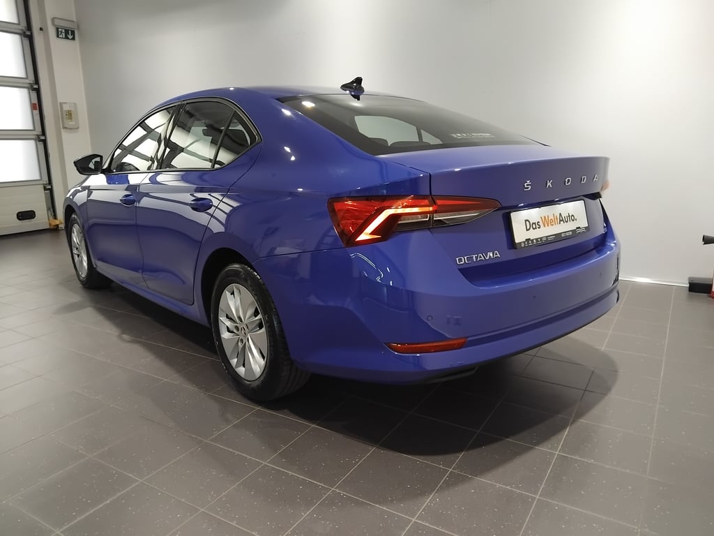 SKODA Octavia 2022 — imagine 3