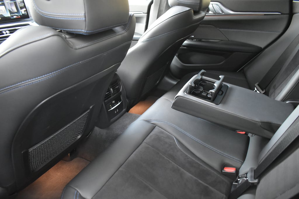BMW Seria 4 2023 — imagine 7