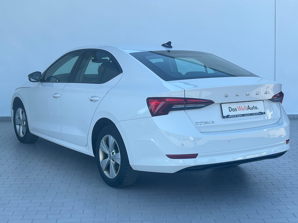 SKODA Octavia 2022 — imagine 3