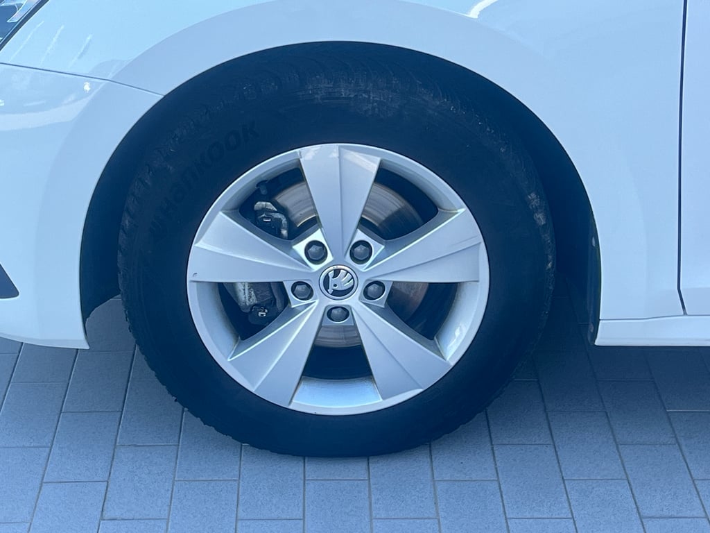 SKODA Octavia 2022 — imagine 7