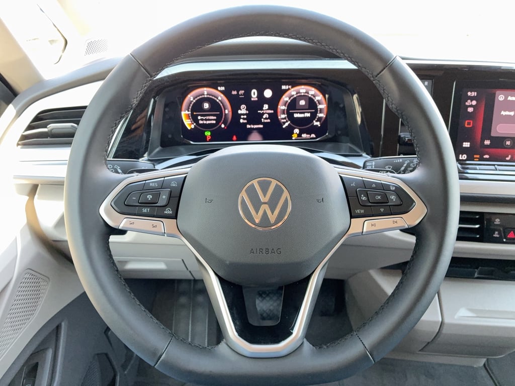 VOLKSWAGEN Multivan 2026 — imagine 10
