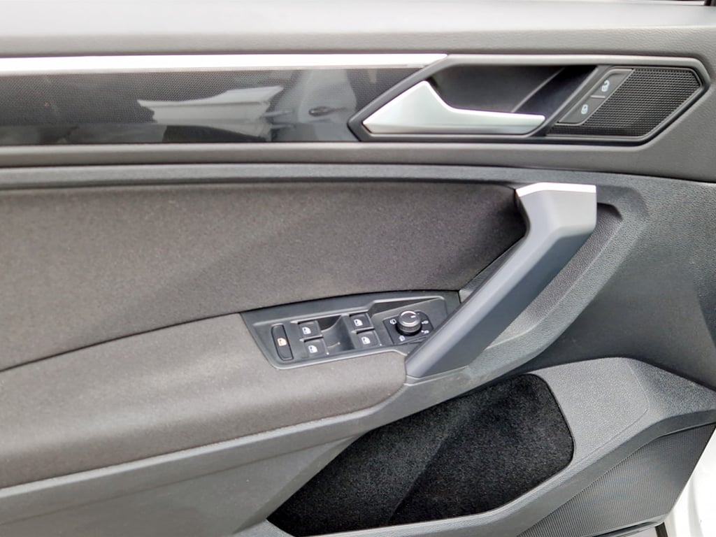 VOLKSWAGEN Tiguan 2022 — imagine 13