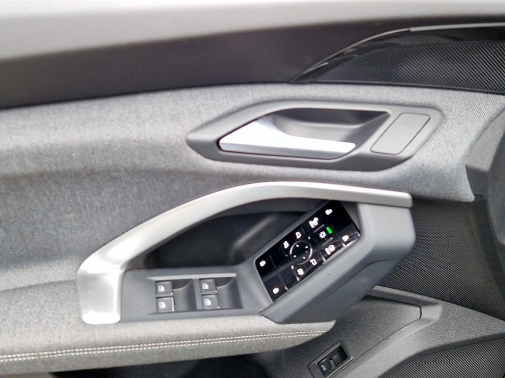 AUDI Q5 2025 — imagine 13