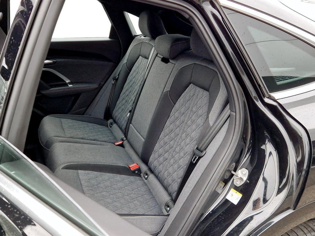 AUDI Q5 2025 — imagine 12