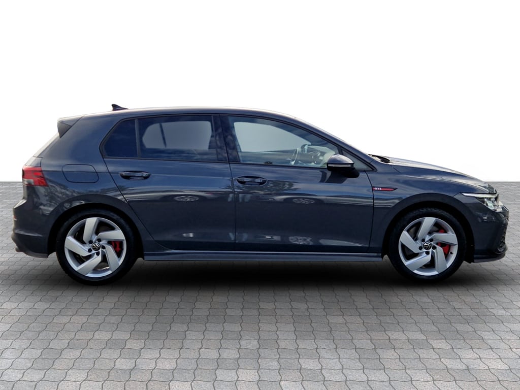 VOLKSWAGEN Golf 2024 — imagine 6