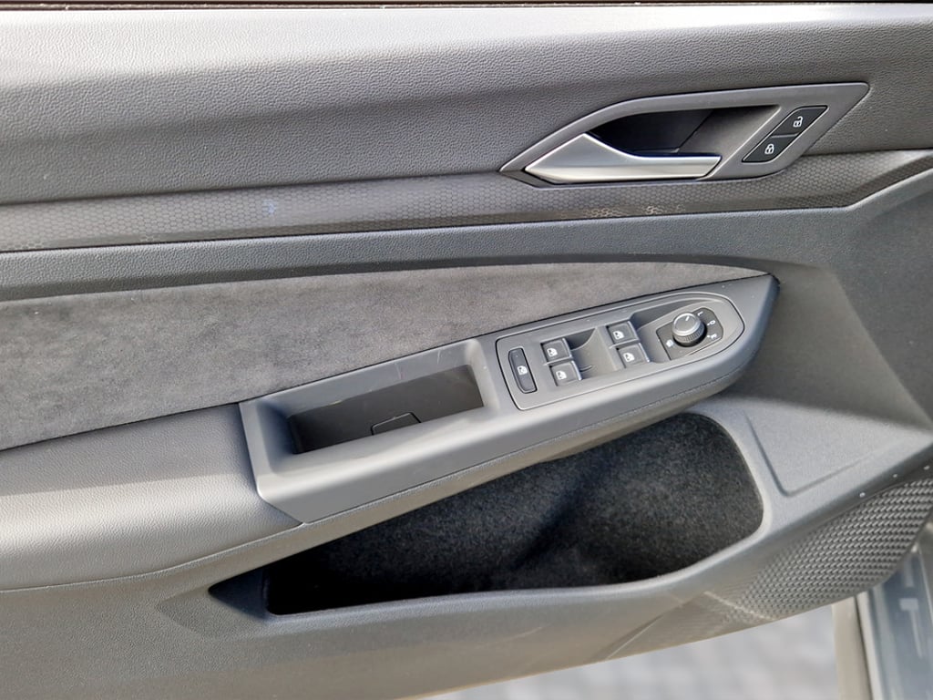 VOLKSWAGEN Golf 2024 — imagine 12