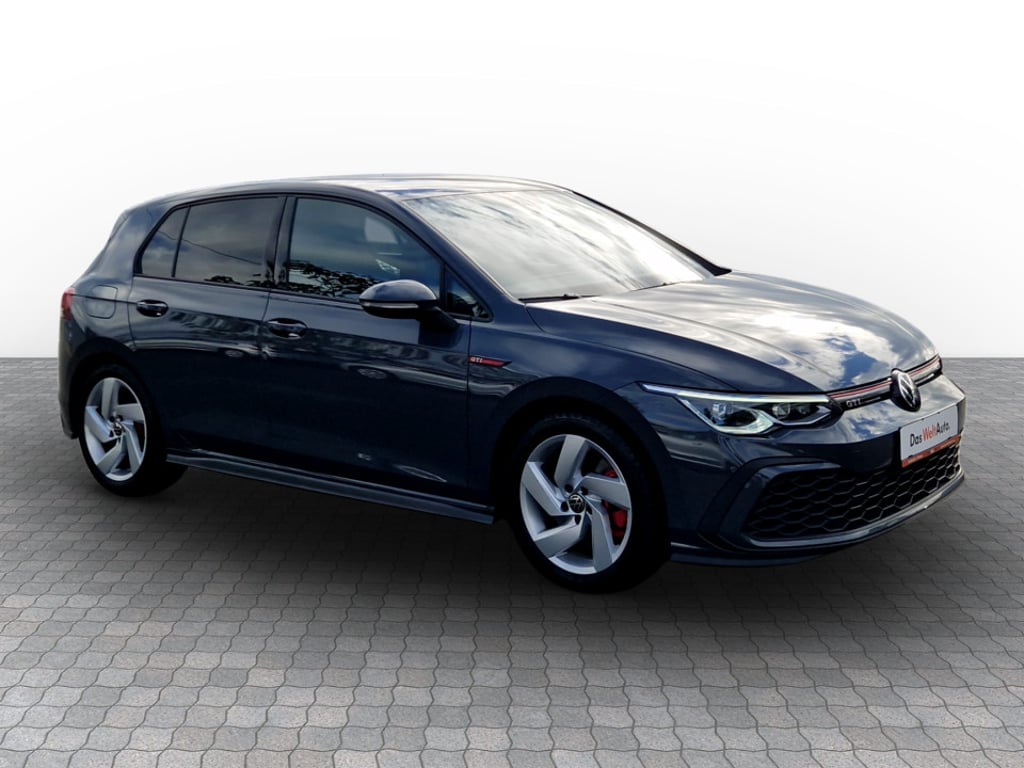 VOLKSWAGEN Golf 2024 — imagine 5
