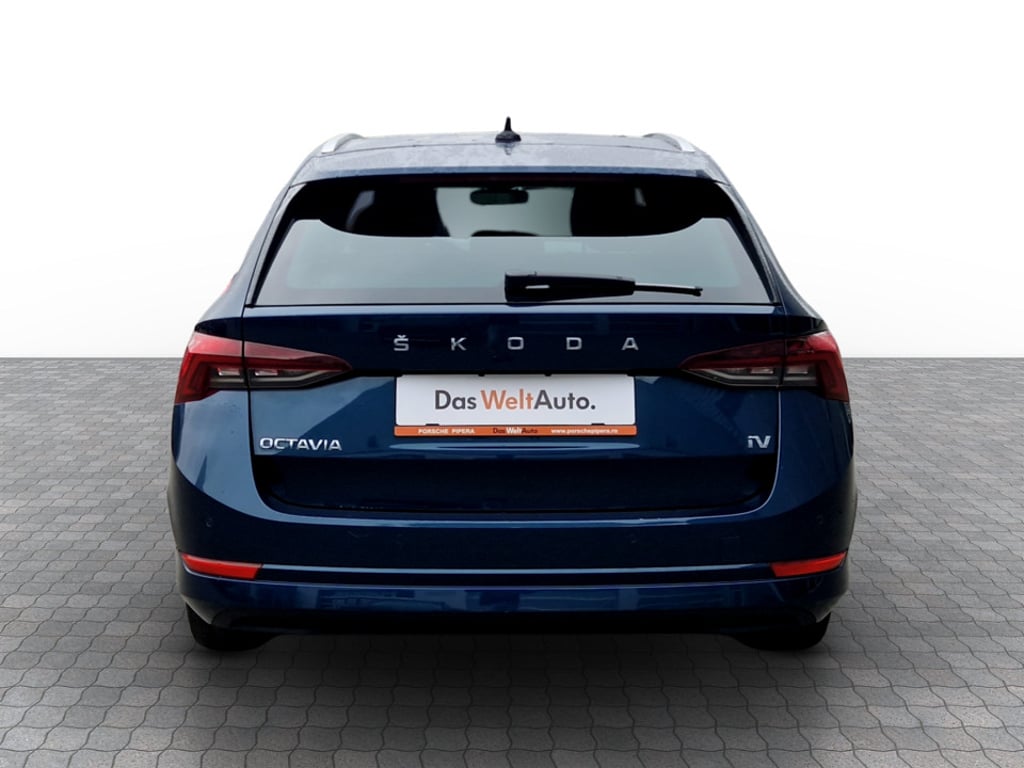 SKODA Octavia Combi 2023 — imagine 8