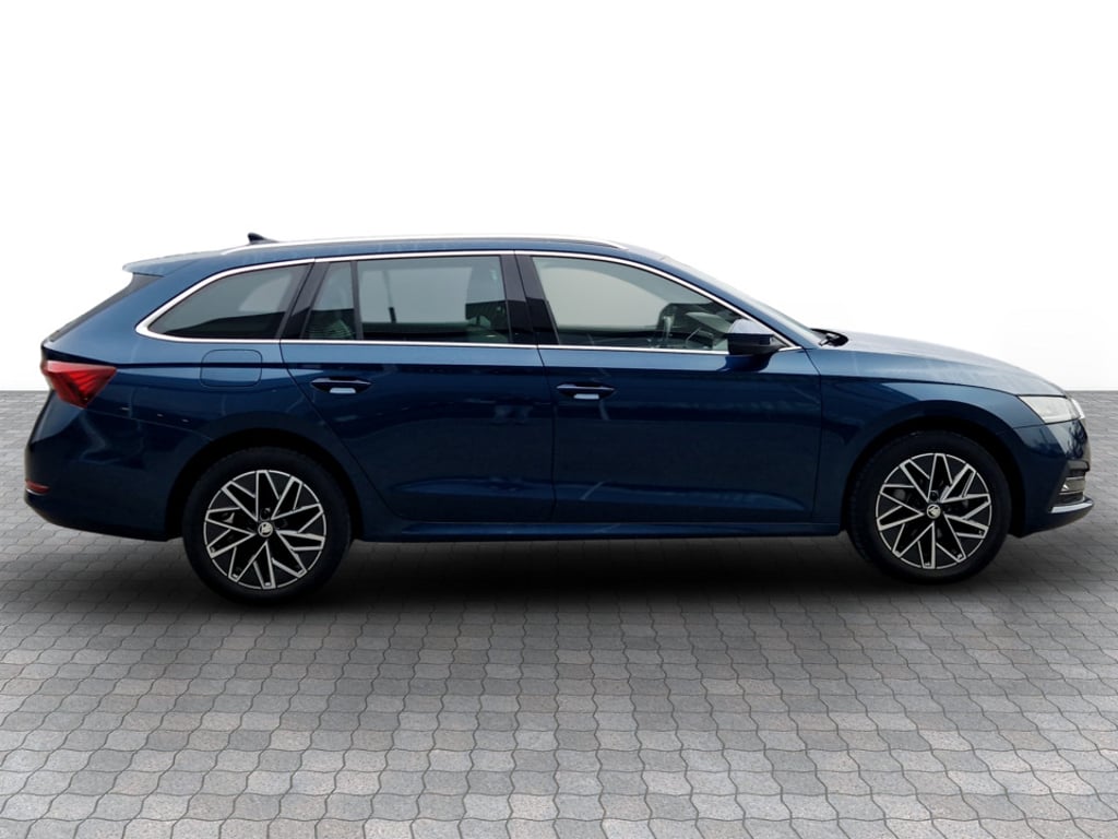 SKODA Octavia Combi 2023 — imagine 6