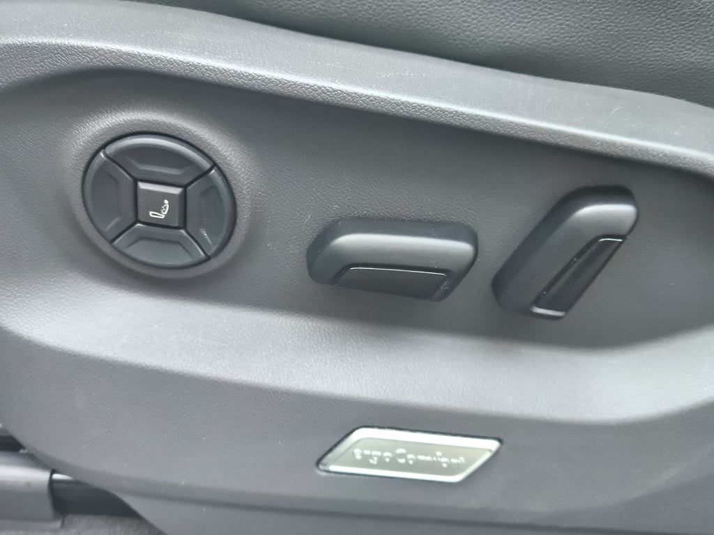 VOLKSWAGEN Touareg 2024 — imagine 14