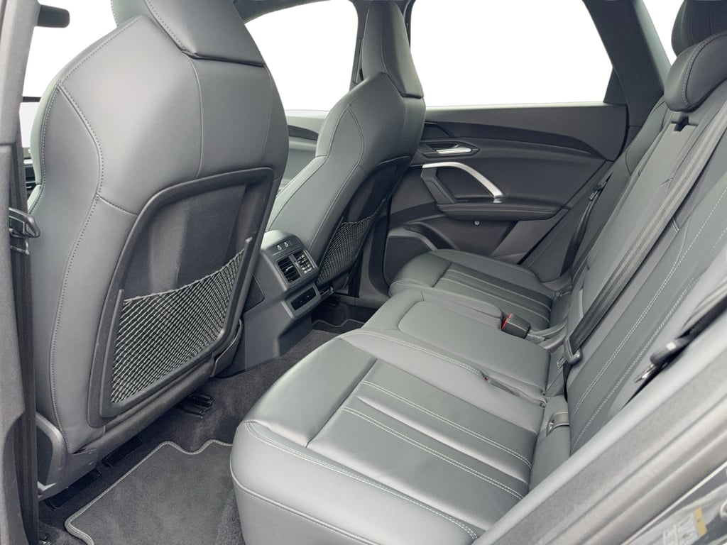 AUDI Q5 2025 — imagine 12