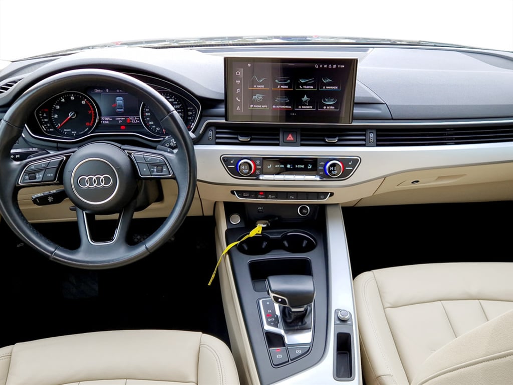 AUDI A4 2021 — imagine 10