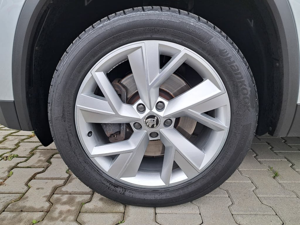 SKODA Kodiaq 2023 — imagine 9
