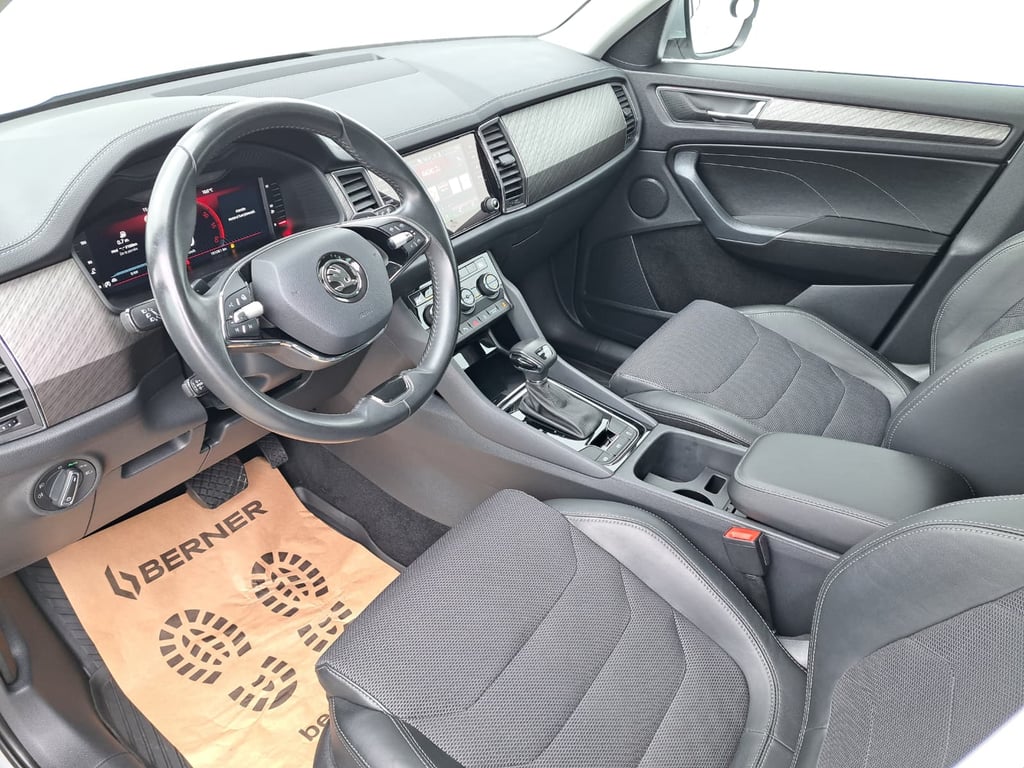 SKODA Kodiaq 2023 — imagine 12