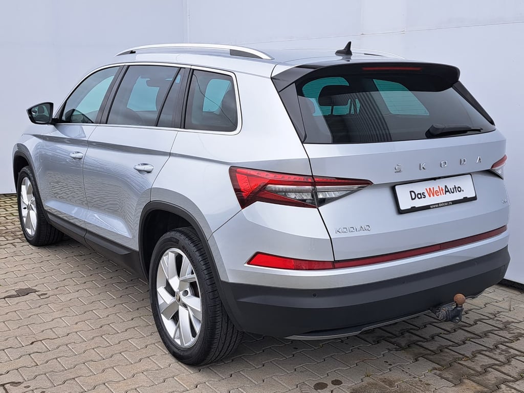 SKODA Kodiaq 2023 — imagine 3